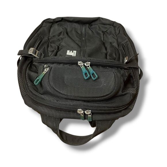 Thule Sweden Stravan Black Laptop Backpack - Picture 4 of 16